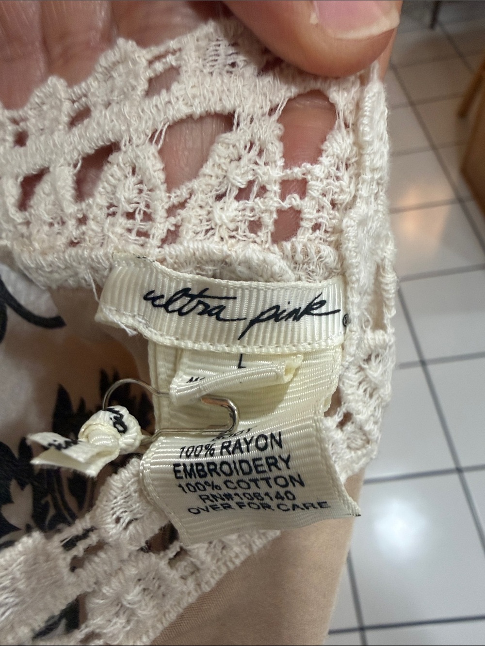 Ultra Pink NWT Beige Embroidered Lace Tank Top Boho Festival Cottagecore L - Picture 3 of 7